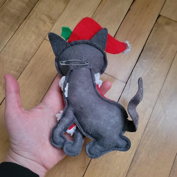 Christmas Cat Ugly Sweater Pin - Picture 5 of 5